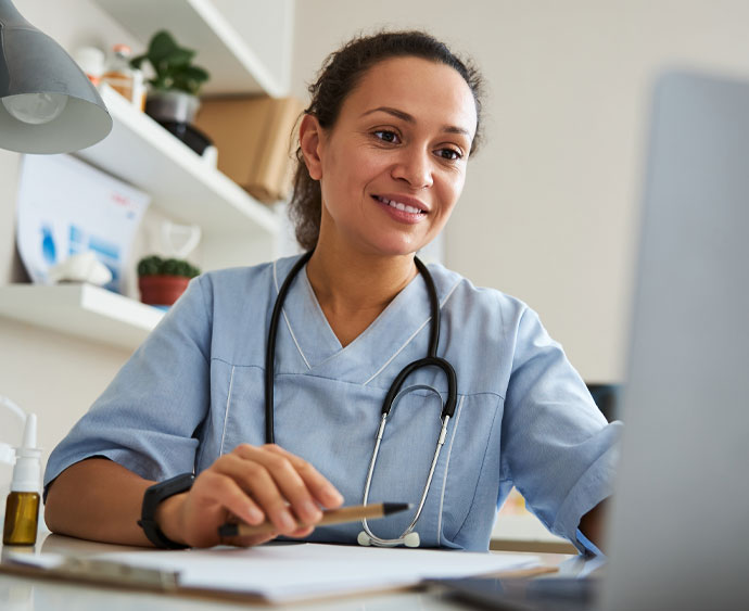 ITM_Home_690x563_TeleHealth_Dr_TeleMedicine_Video_Dr_Patient